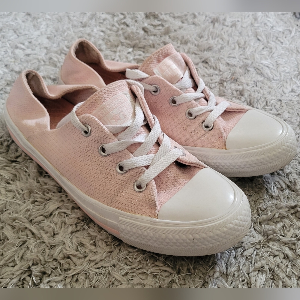 Converse Women's Pink and White Sneakers - Picture 2 of 7